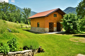 Отель Sleeping with bees Kozjak, Кобарид